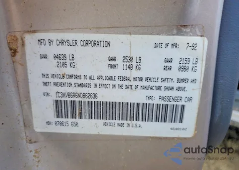 1992 Chrysler New Yorker Fifth Avenue z USA, uszkodzony, nr VIN 1C3XV66R6ND862636